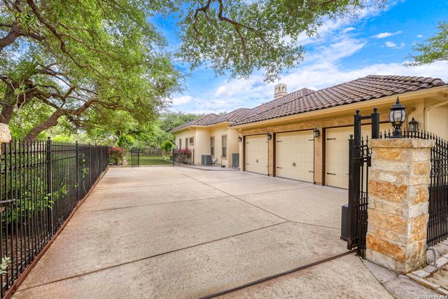 8207 Wild Wind, Garden Ridge, TX 78266