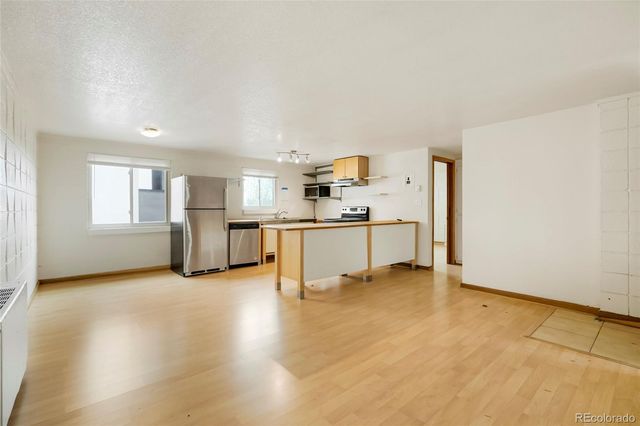 2860 W 32nd Avenue, Denver, CO 80211