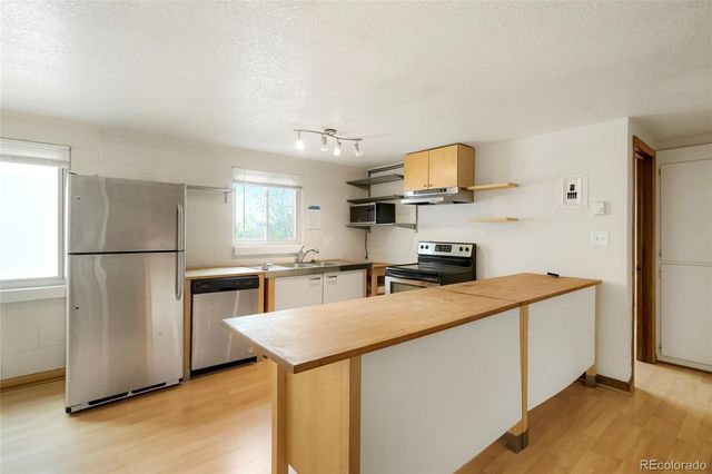 2860 W 32nd Avenue, Denver, CO 80211