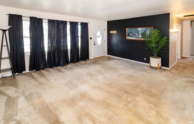 7351 Oak Hill Road, Evansville, IN 47725