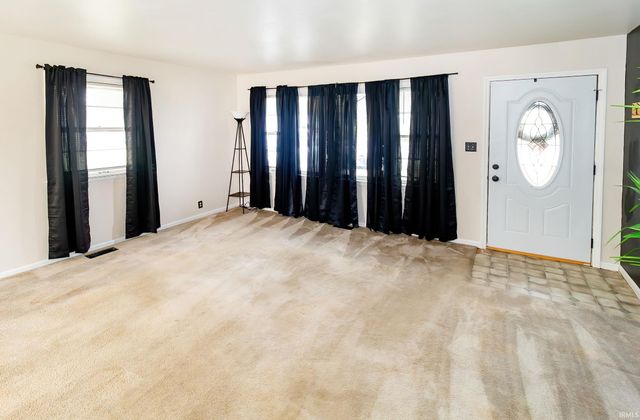 7351 Oak Hill Road, Evansville, IN 47725