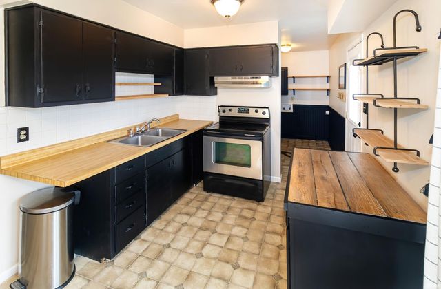 7351 Oak Hill Road, Evansville, IN 47725