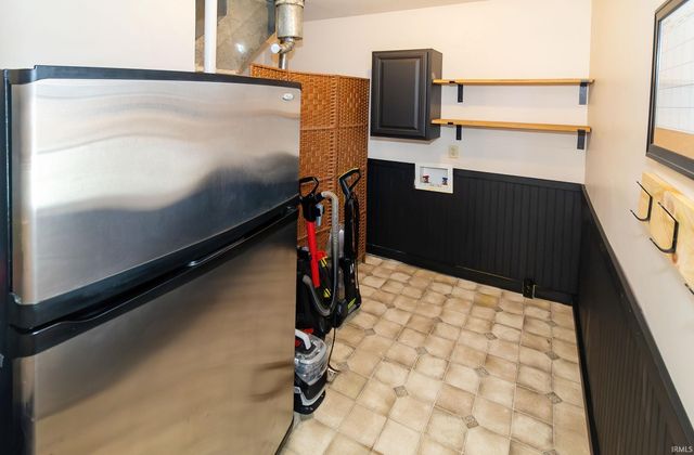 7351 Oak Hill Road, Evansville, IN 47725