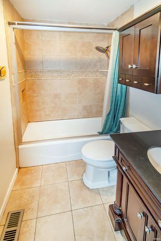 7351 Oak Hill Road, Evansville, IN 47725