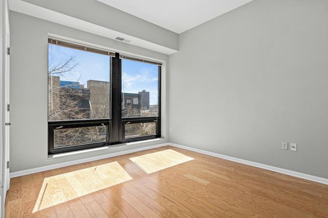 500 E Grant Street 205, Minneapolis, MN 55404