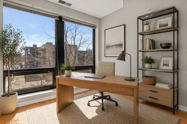 500 E Grant Street 205, Minneapolis, MN 55404