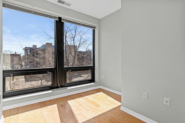500 E Grant Street 205, Minneapolis, MN 55404