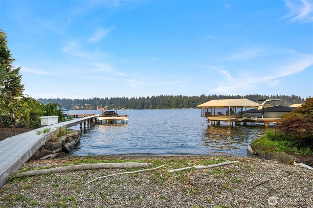 9418 SE 33rd Street, Mercer Island, WA 98040