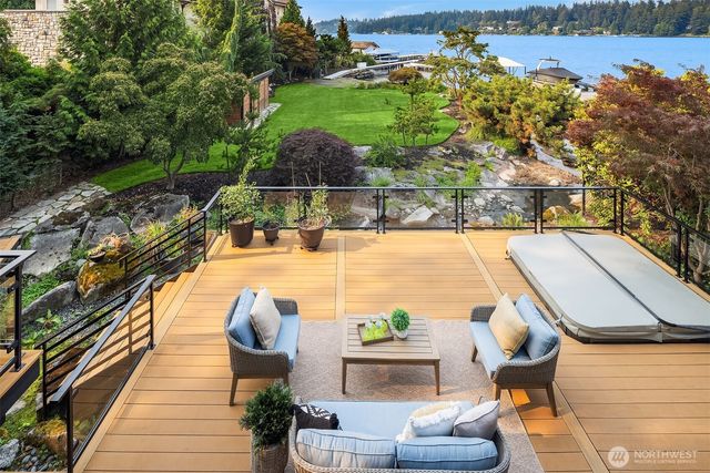 9418 SE 33rd Street, Mercer Island, WA 98040