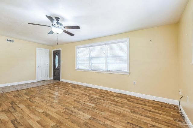3895 Arbutus Dr, Pensacola, FL 32504