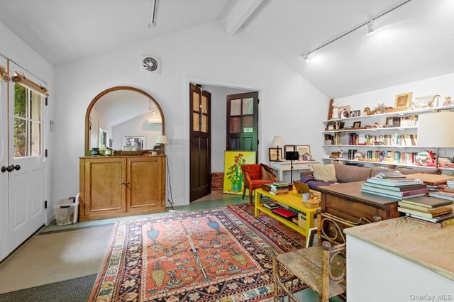 10 Pleasant, East Hampton, NY 11937