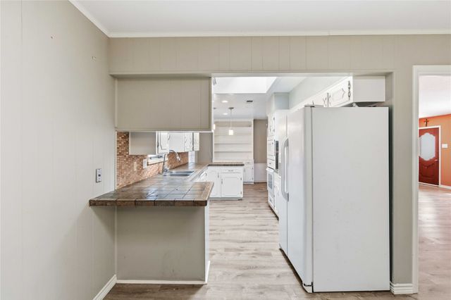 1422 Glenwick Lane, Irving, TX 75060