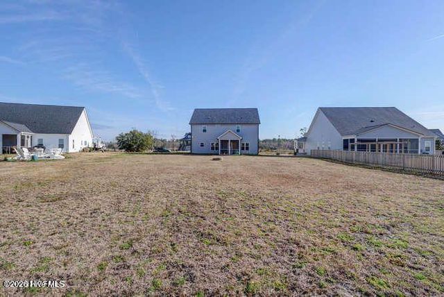 120 Camelot Drive, Holly Ridge, NC 28445