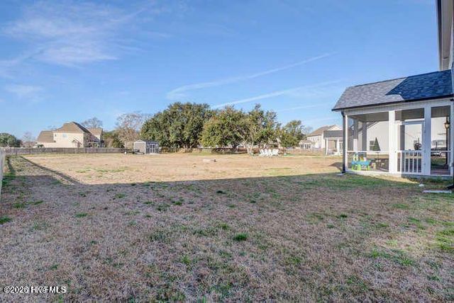 120 Camelot Drive, Holly Ridge, NC 28445