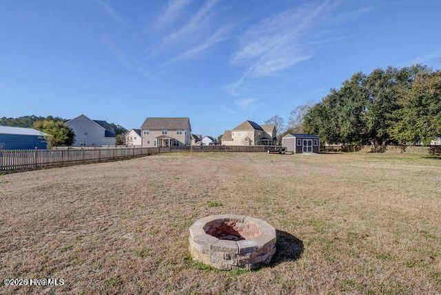 120 Camelot Drive, Holly Ridge, NC 28445