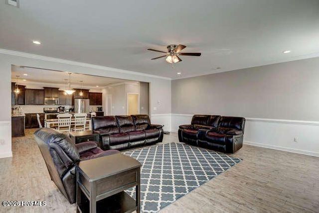 120 Camelot Drive, Holly Ridge, NC 28445
