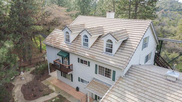 269 Montgomery Dr, Mokelumne Hill, CA 95245