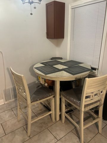 2816 W 85th Street, Chicago, IL 60652