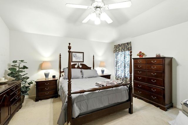 1723 Oak Valley Drive, Kemah, TX 77565
