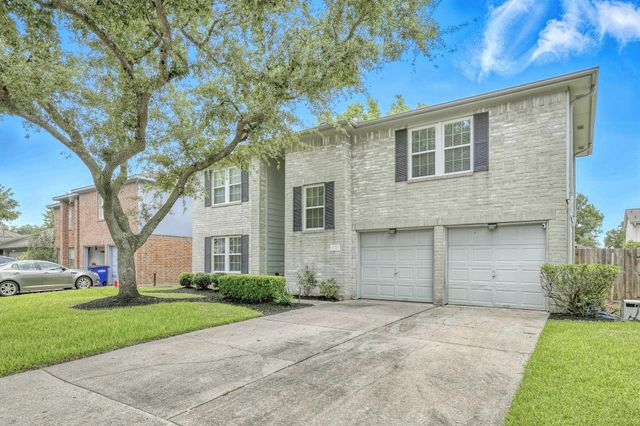 1723 Oak Valley Drive, Kemah, TX 77565