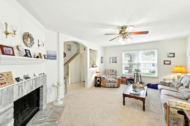 1723 Oak Valley Drive, Kemah, TX 77565