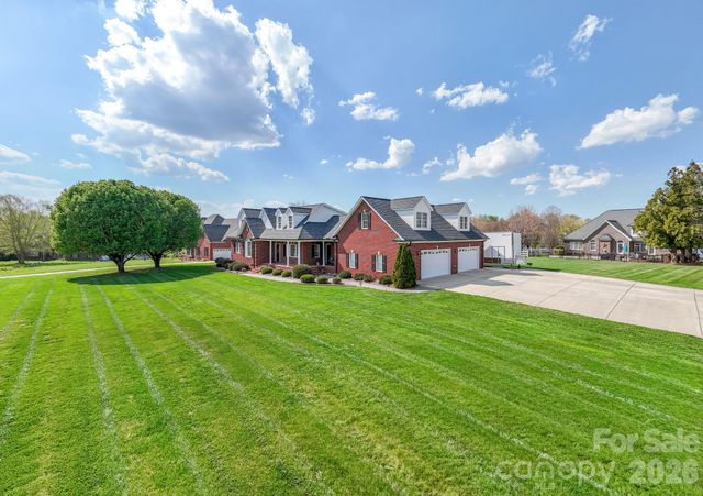 600 Ivah Lee Way, Monroe, NC 28110