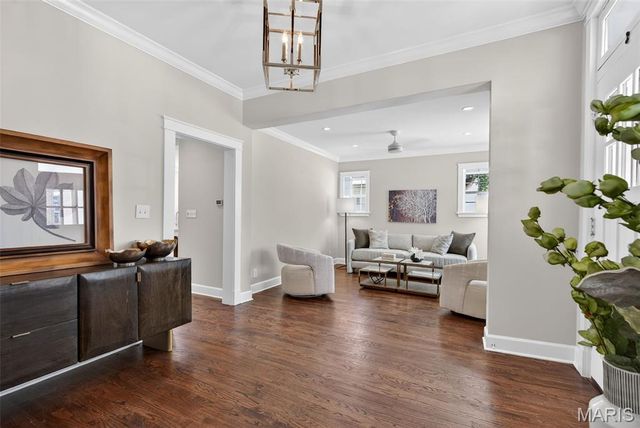 727 Marshall Avenue, Webster Groves, MO 63119