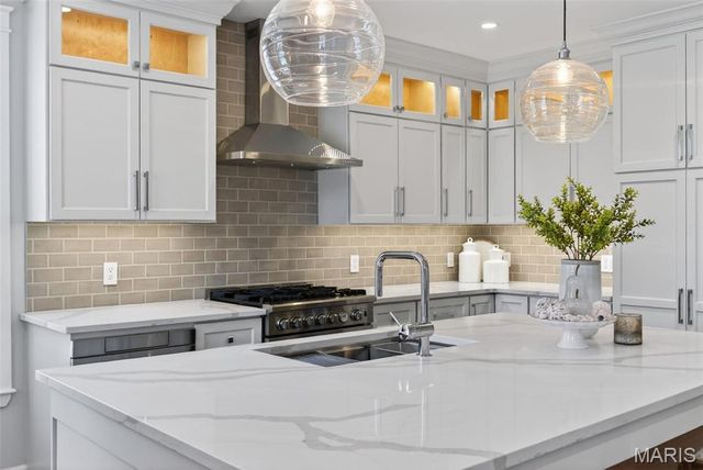 727 Marshall Avenue, Webster Groves, MO 63119