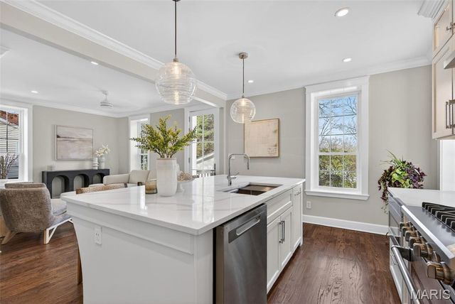 727 Marshall Avenue, Webster Groves, MO 63119