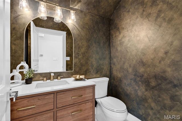 727 Marshall Avenue, Webster Groves, MO 63119