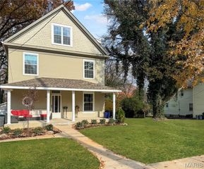 727 Marshall Avenue, Webster Groves, MO 63119