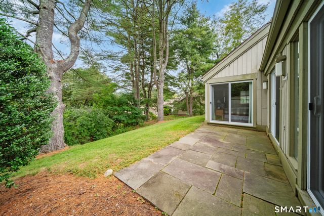 616 Heritage Village B, Southbury, CT 06488