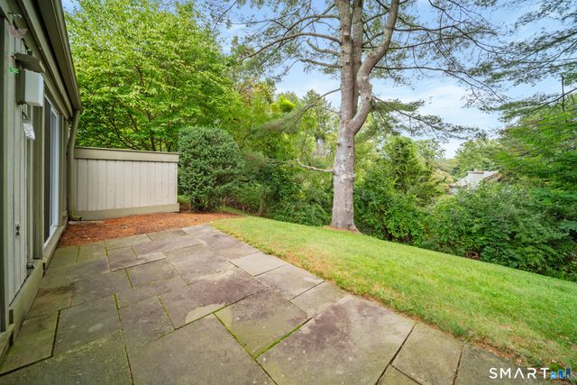 616 Heritage Village B, Southbury, CT 06488