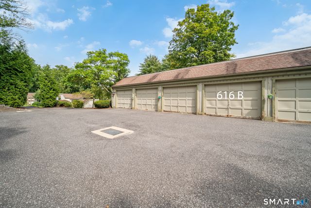 616 Heritage Village B, Southbury, CT 06488