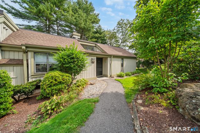 616 Heritage Village B, Southbury, CT 06488