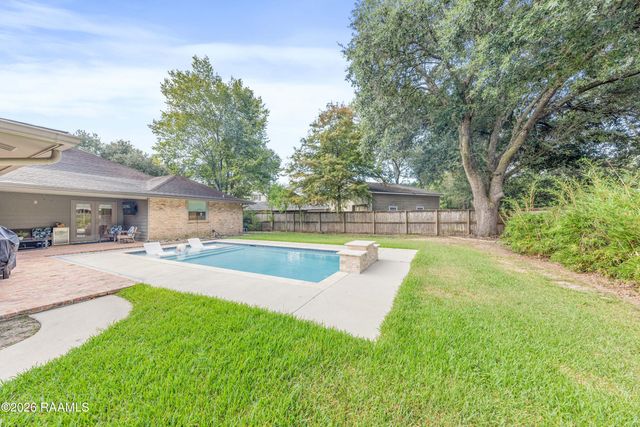 309 Lakeside Drive, Lafayette, LA 70508
