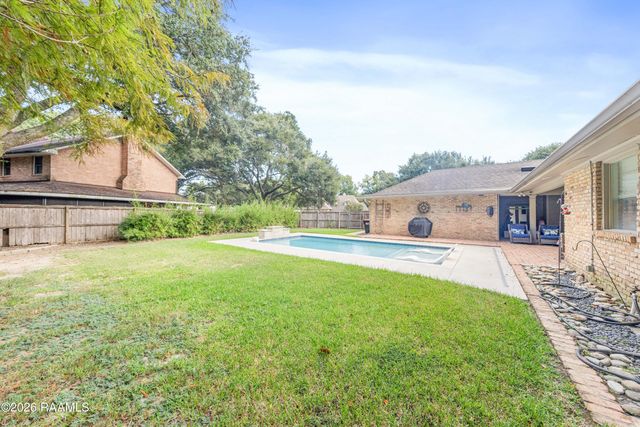 309 Lakeside Drive, Lafayette, LA 70508