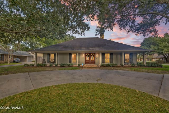 309 Lakeside Drive, Lafayette, LA 70508