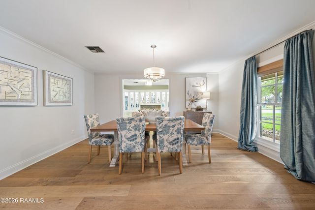 309 Lakeside Drive, Lafayette, LA 70508