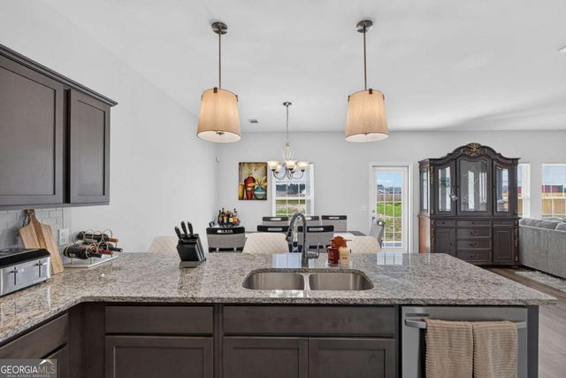 235 Deerfield Drive NE, Ludowici, GA 31316