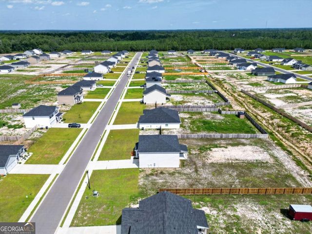 235 Deerfield Drive NE, Ludowici, GA 31316
