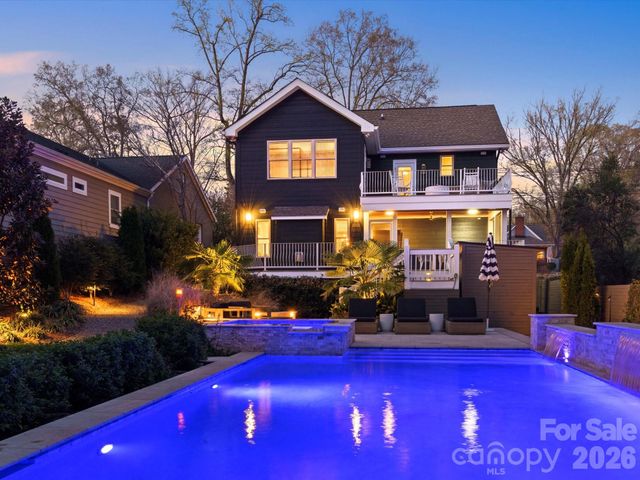 3220 Commonwealth Avenue, Charlotte, NC 28205