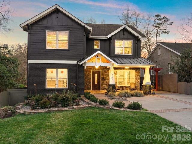 3220 Commonwealth Avenue, Charlotte, NC 28205