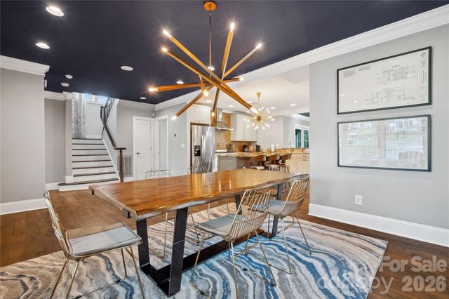 3220 Commonwealth Avenue, Charlotte, NC 28205