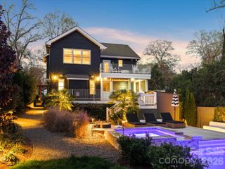 3220 Commonwealth Avenue, Charlotte, NC 28205