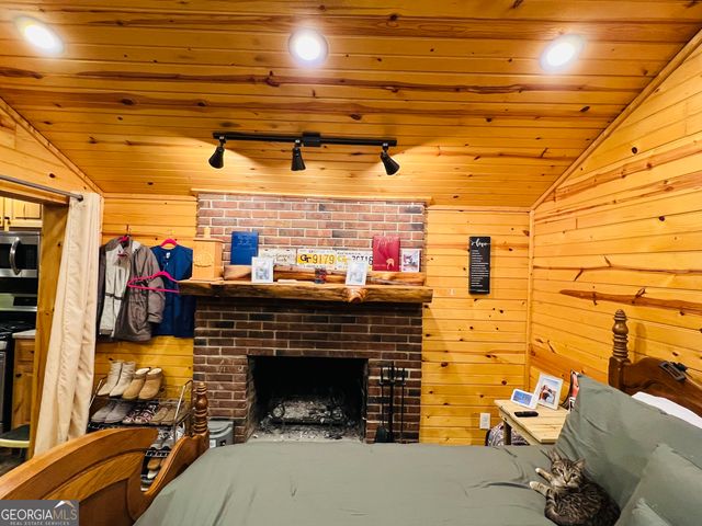 722 Floyd Springs, Armuchee, GA 30105