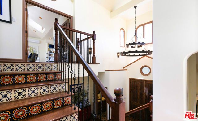 2131 Kew Drive, Los Angeles, CA 90046
