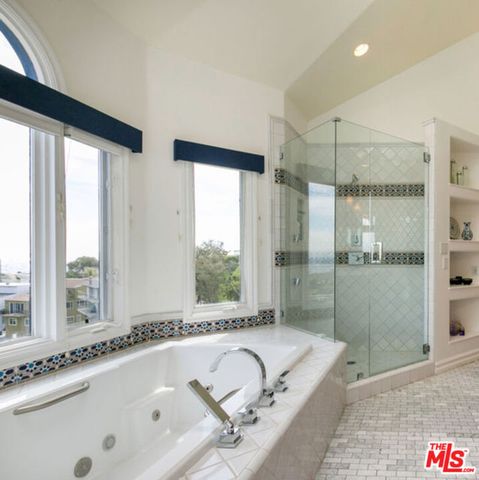 2131 Kew Drive, Los Angeles, CA 90046