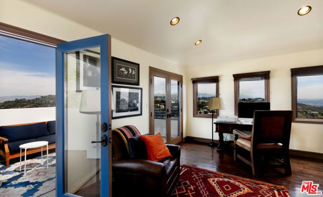 2131 Kew Drive, Los Angeles, CA 90046