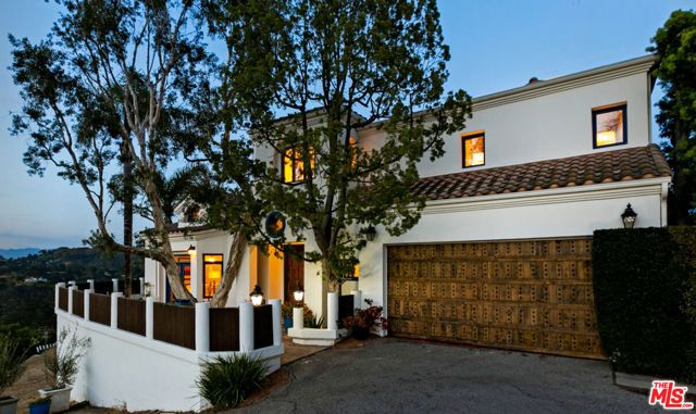 2131 Kew Drive, Los Angeles, CA 90046